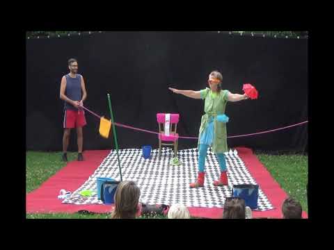 Video: Clown Show Augustine Putzmunter