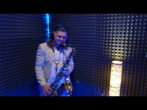 Video: Love is in the ear - Sax Cover 