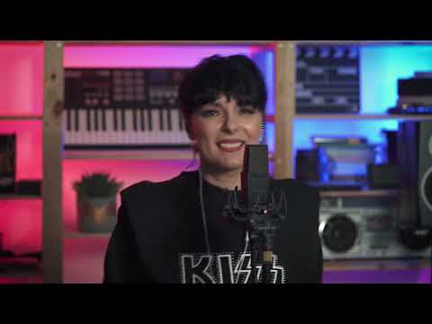 Video: Man I feel like a woman (cover Mihaela Barbu) 