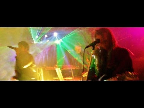Video: The Heartbreakers  &quot;Party&quot;