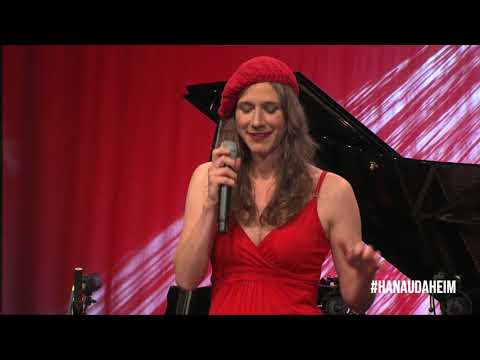 Sous le Ciel de Paris Video: Sous le Ciel de Paris