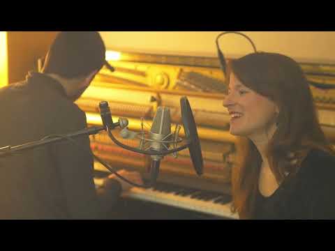 Video: L - O - V - E  by King Cole (Paula &amp; Aaron)
