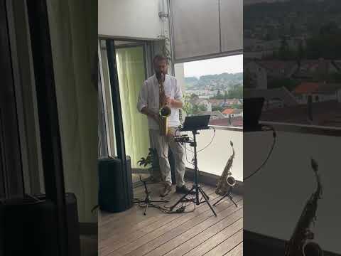 Video: Live