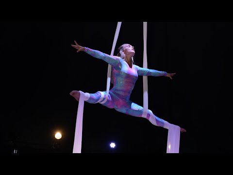 Video: Aerial Silk Performance @Latibul