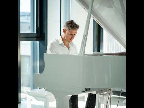 Video: Ed Sheeran - Perfect (Marc Wiese Piano Cover)