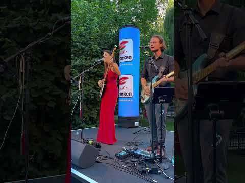 Video: M.Martis Duo - Top of the world