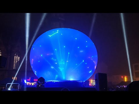 Video: Lazersphere - Lasershow bei einem Lichtfest