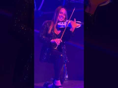 Video: Violin show for corporate event/ party 