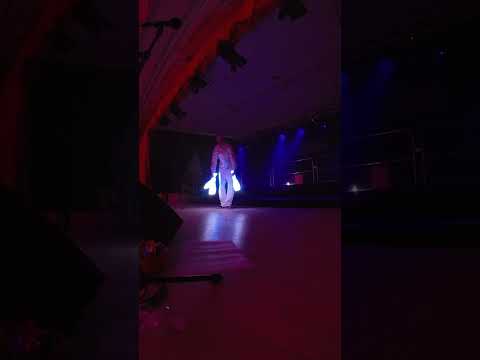 Video: LED Juggling meets live choir and band!