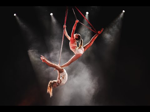 Video: Duo Aerial Straps Act