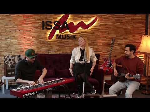 Video: Finally Famous - Yellow (Coldplay)