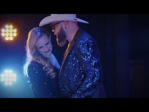 Video: Musikvideo (🍒CHERRY TWIGS🍒)