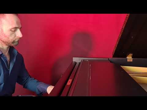 Video: Franz Liszt - Un Sospiro, Concert-Etude No. 3