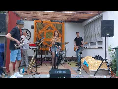 Video: Funk &amp; Soul Coverband Valerie - Amy Winehouse