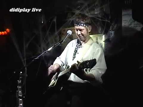 Video: Melanie, dein Slip glotzt raus 