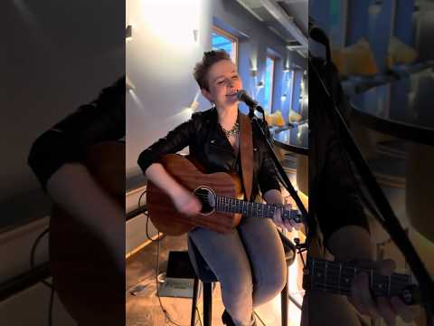 Video: Ela Querfeld // Live-Gesang und -Gitarre DEMO