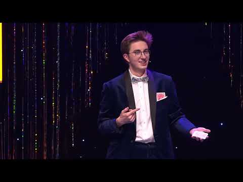 Video: Tjark zaubert im Schmidttheater Hamburg