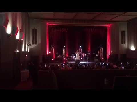 Video: ELEEZA Sing It back (live)