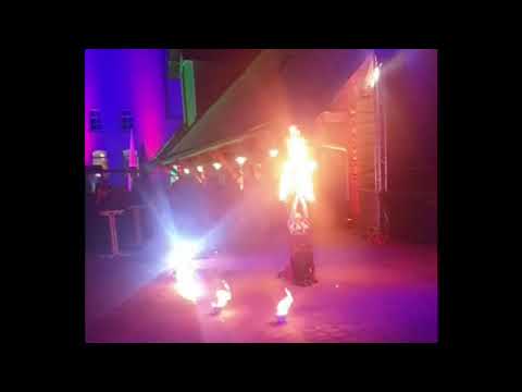 Video: Red Amazon