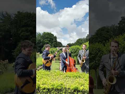 Video: Fly Me To The Moon