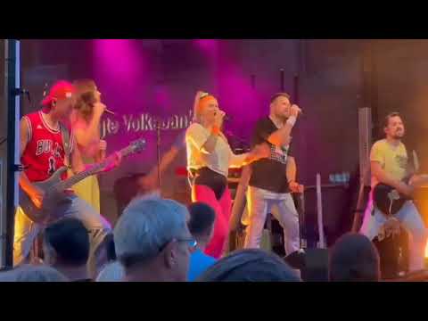 Video: &quot;I´m just a girl&quot; - Gwen Stefani Cover by The 80s90s Liveband auf dem Stadtfest in Bad Driburg