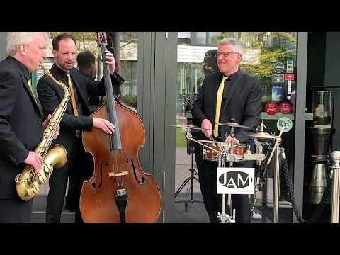 Video: JAM begrüßt die Gäste musikalisch vor der Location (1:33 Minuten)