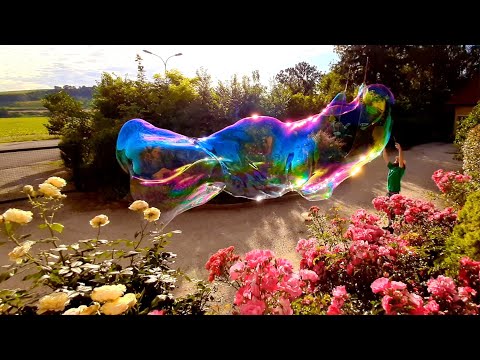 Video: Giant Bubbles Summer Joy, ultimate magic size bubbles, Aramis Gehberger