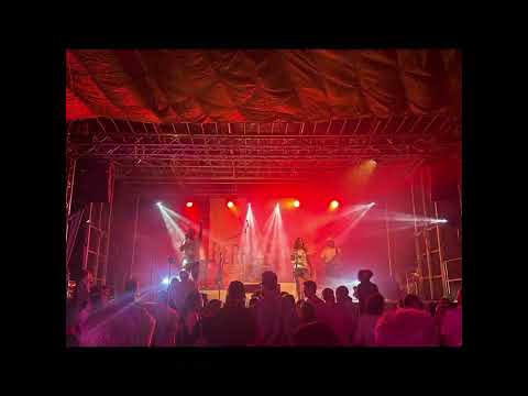 Video: Berghirsche Live Tour