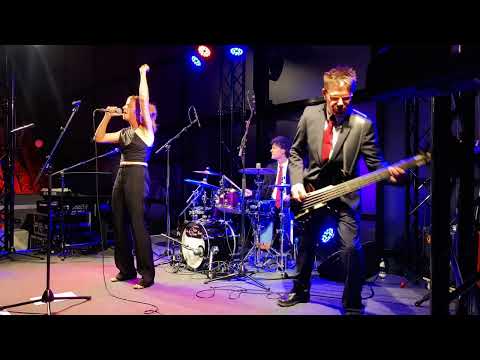 Video: Shine On You - LIVE